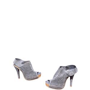 Pedro Garcia leather heel great condtion size 37.5 euro - US 7